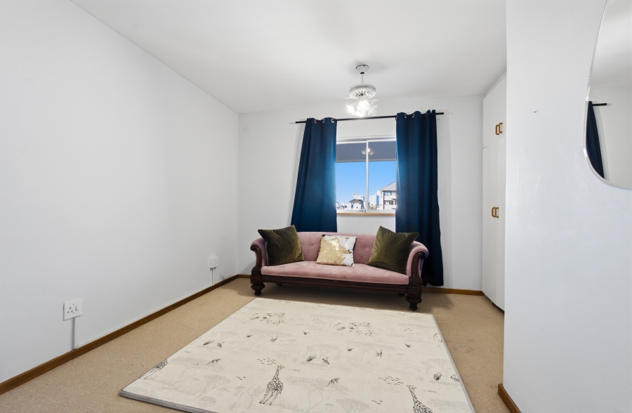 4 Bedroom Property for Sale in Sea Point Western Cape